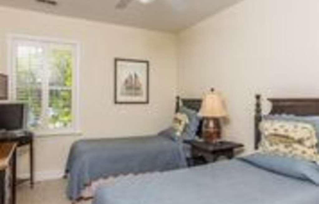Sea Gate Inn St. Simons Island الغرفة الصورة